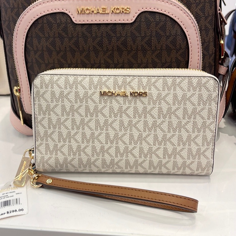 Michael Kors MK Signature Large Flat Multi-Function Phone Case Wallet Wristlet